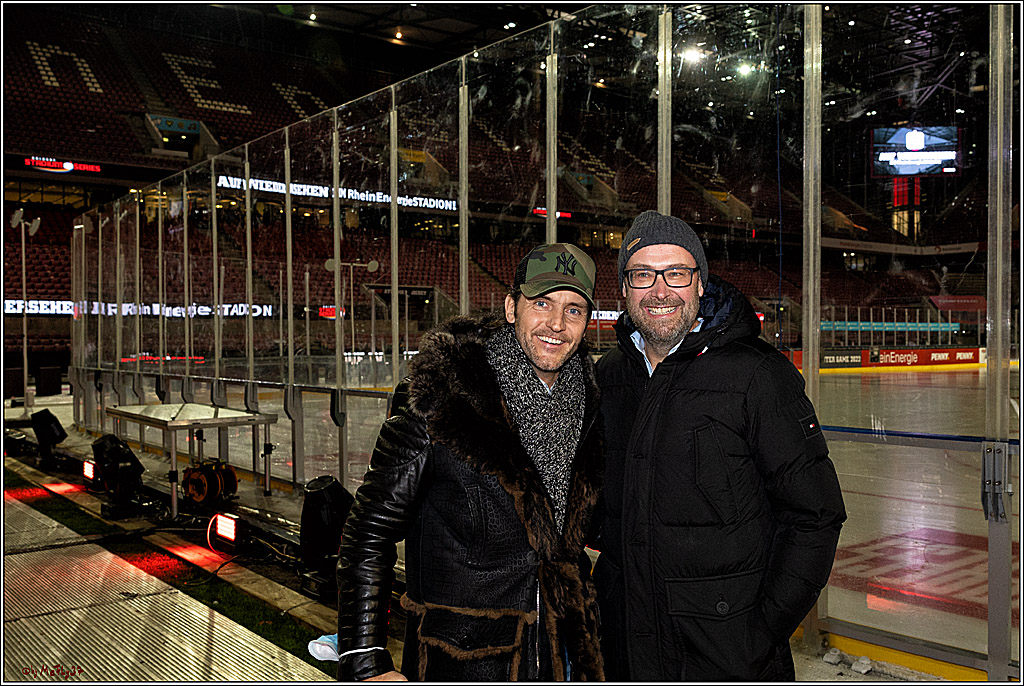 PENNY DEL WINTER GAME;  Kölner Haie - Adler Mannheim; Köln, 03.12.2022